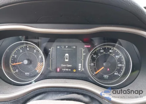 2015 Jeep Cherokee Latitude z USA, uszkodzony, nr VIN 1C4PJMCSXFW610025